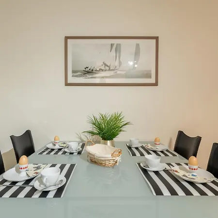 Appartement Apartment Zon & Zee With Seaview By Interhome