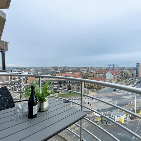 Apartment Zon & Zee With Seaview By Interhome Appartement Oostende